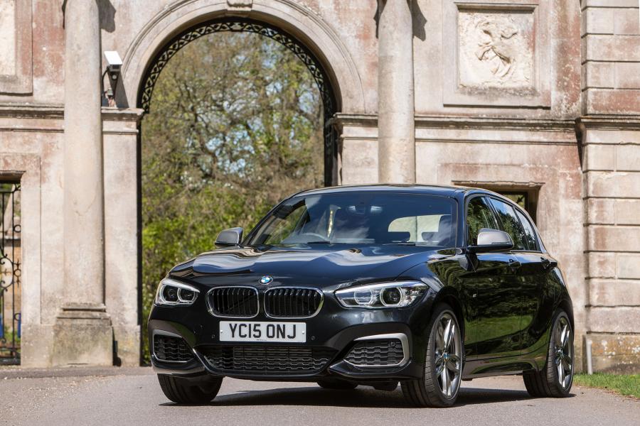  BMW M135i 5-Door 2015 года  (UK) (фото 3 из 12)